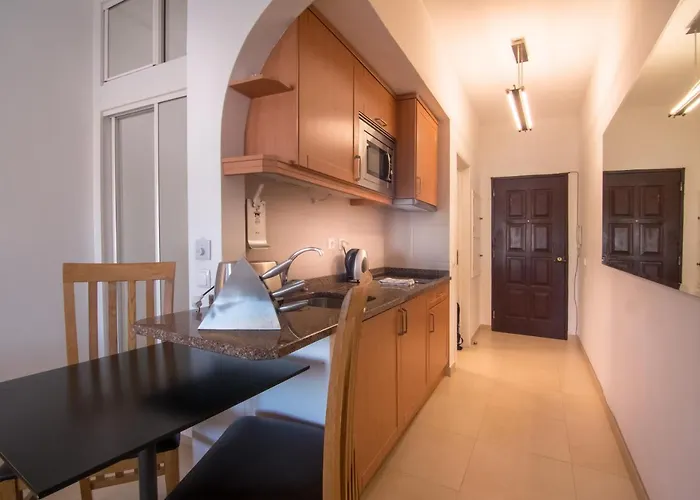 公寓 Main Avenue With Marina View Balcony *