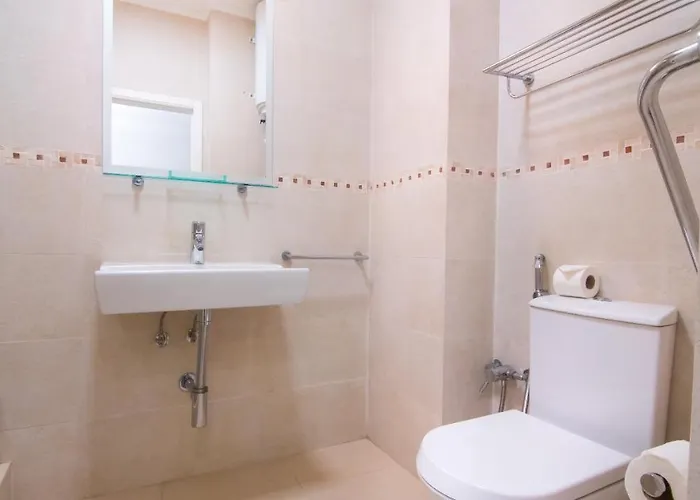 Main Avenue With Marina View Balcony *