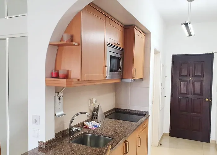 Main Avenue With Marina View Balcony 拉哥斯