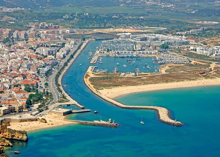 Main Avenue With Marina View Balcony 拉哥斯