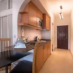 Apartamento Main Avenue With Marina View Balcony *
