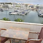 Main Avenue With Marina View Balcony Apartamento