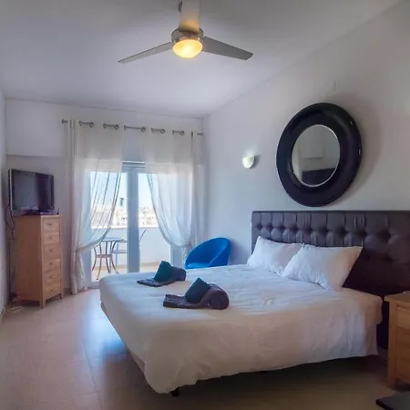 Main Avenue With Marina View Balcony *