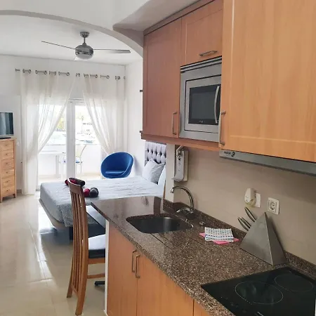 Apartment Main Avenue With Marina View Balcony