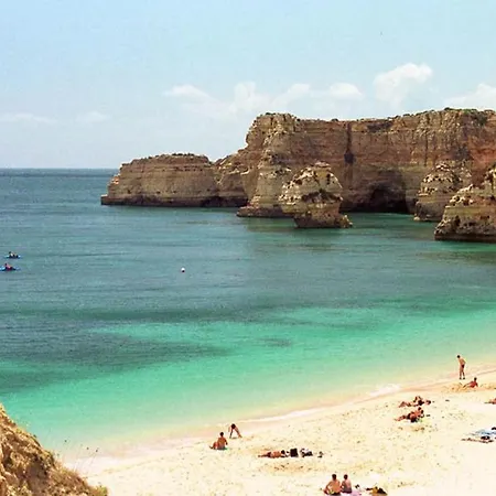 Main Avenue With Marina View Balcony