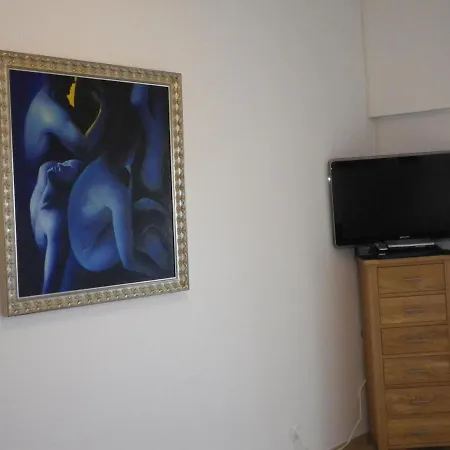 Main Avenue With Marina View Balcony *